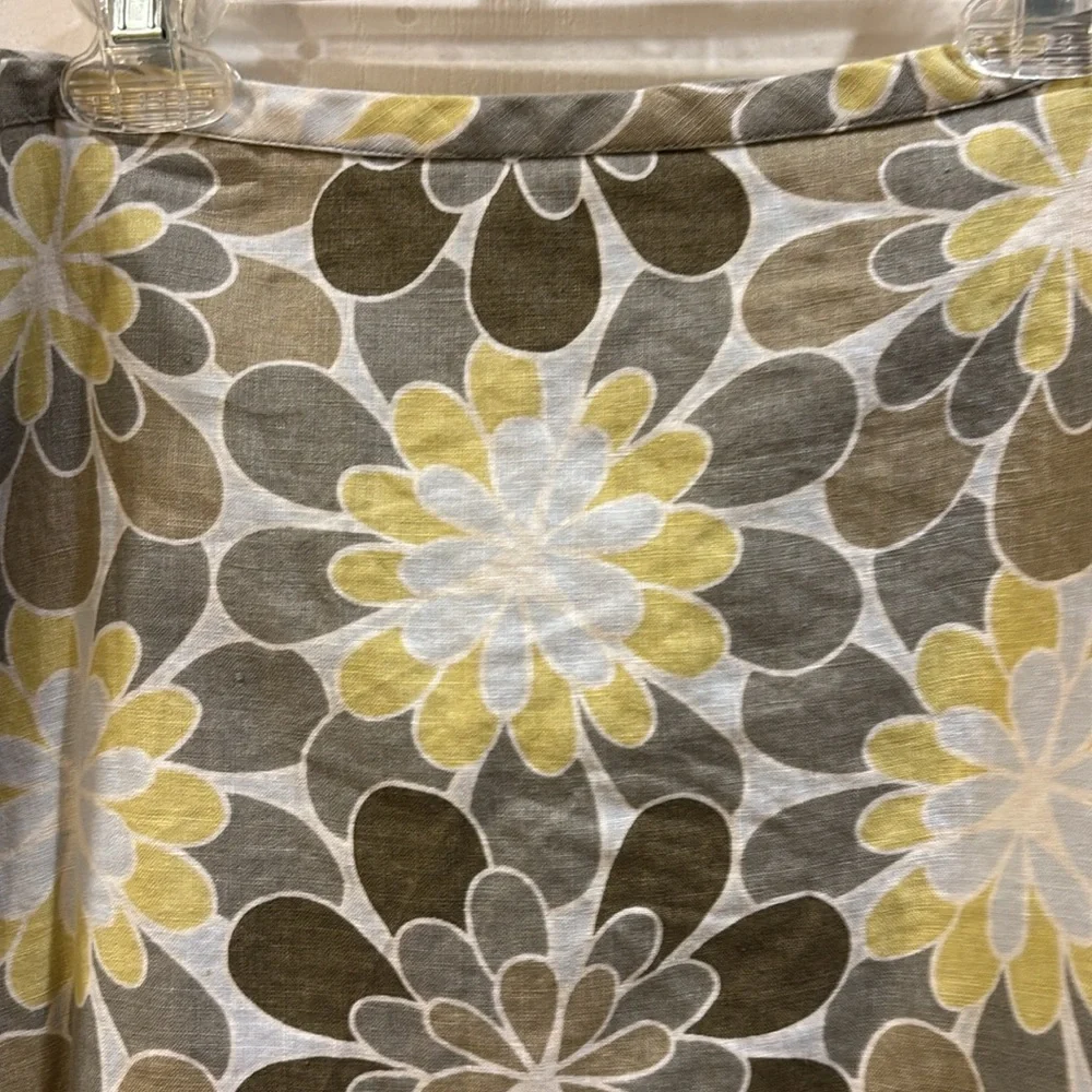 H&M Europe, Floral A-Line Skirt in Brown, Yellow, and White - Picture 4 of 5